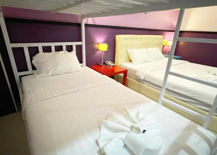 Donmueang Airport Modern Hotel 3*